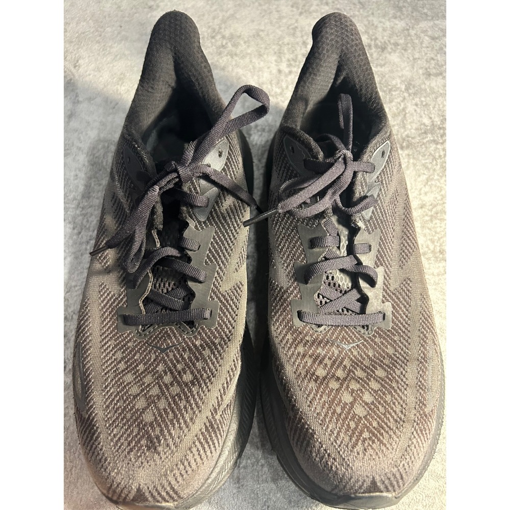 Hoka Clifton 9 Mens Running Shoes Triple Black Sneakers size 10